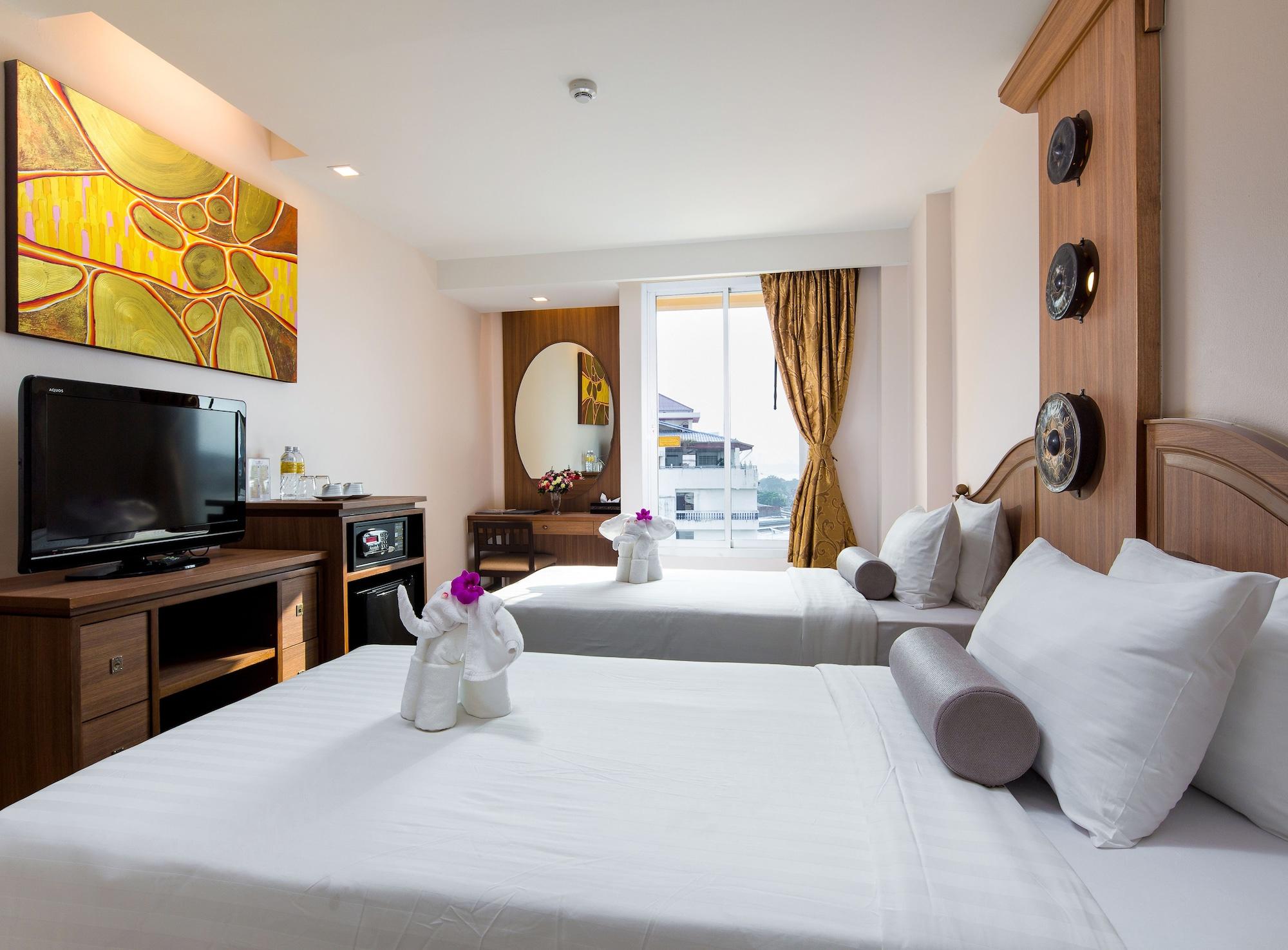 Aiyara Palace Pattaya Ngoại thất bức ảnh Deluxe Room