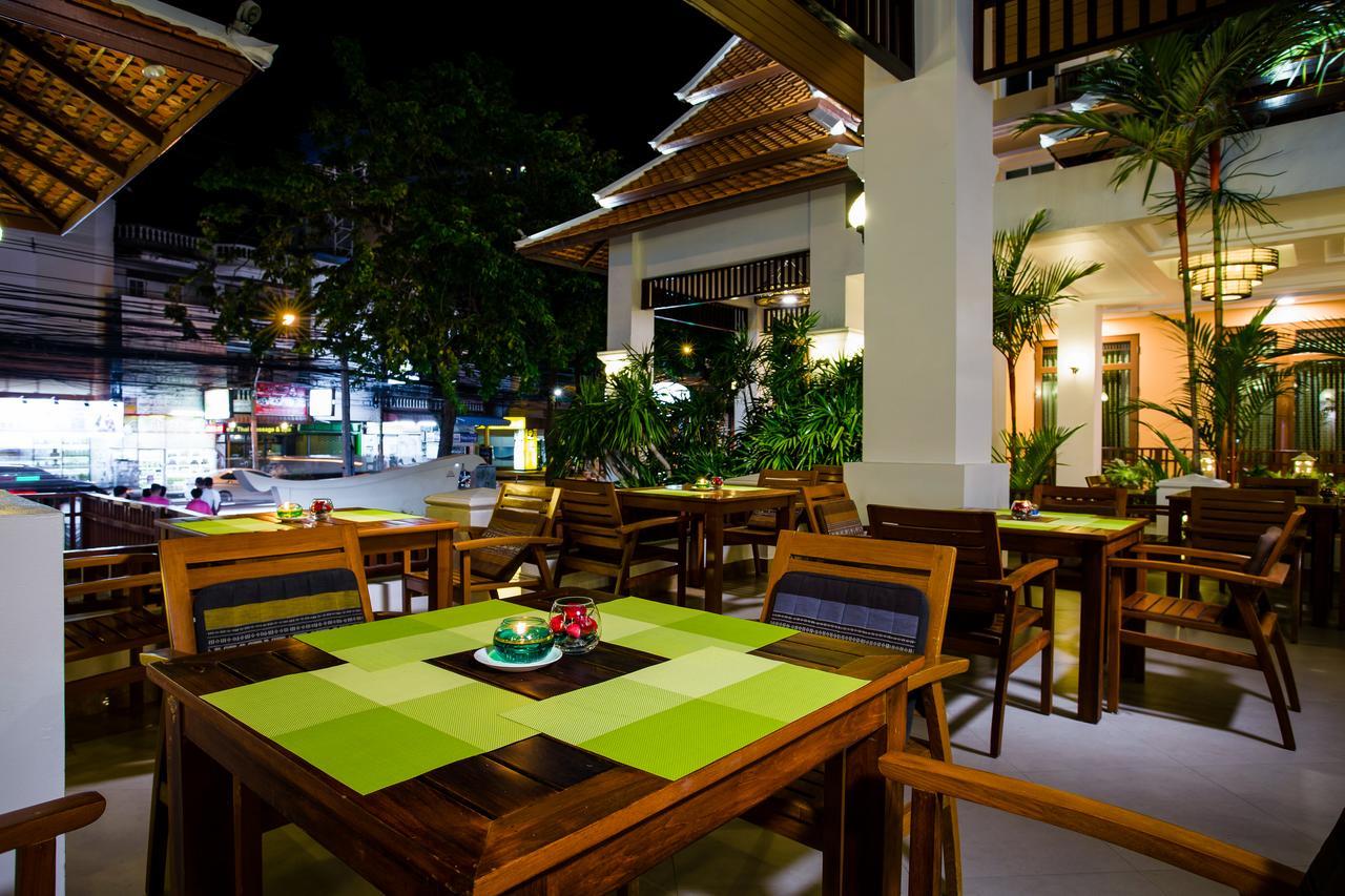 Aiyara Palace Pattaya Ngoại thất bức ảnh Restaurant in Chiang Mai, Thailand