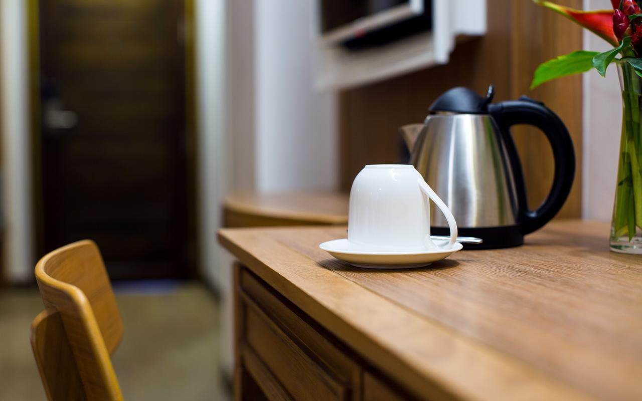 Aiyara Palace Pattaya Ngoại thất bức ảnh A kettle