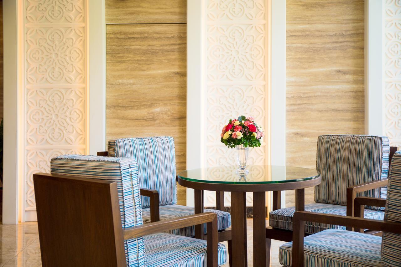 Aiyara Palace Pattaya Ngoại thất bức ảnh Interior of the hotel