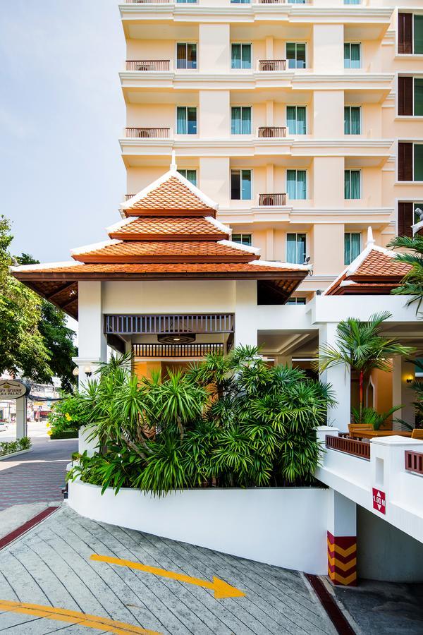 Aiyara Palace Pattaya Ngoại thất bức ảnh The Royal Thai Police Headquarters