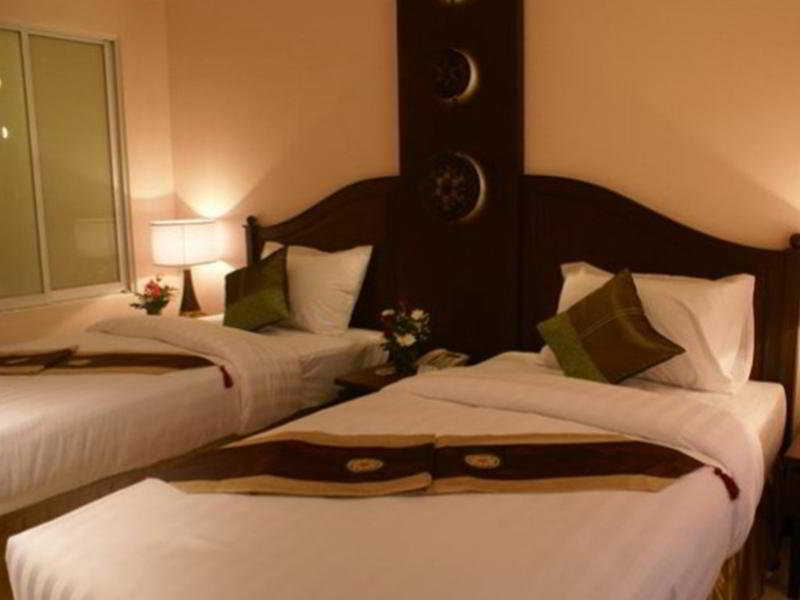 Aiyara Palace Pattaya Ngoại thất bức ảnh A room at the hotel